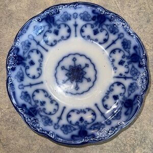 New Wharf Pottery "Conway" pattern flow blue serving bowl